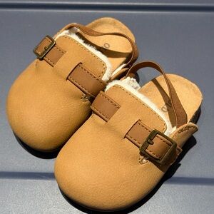 Old Navy Tan mules